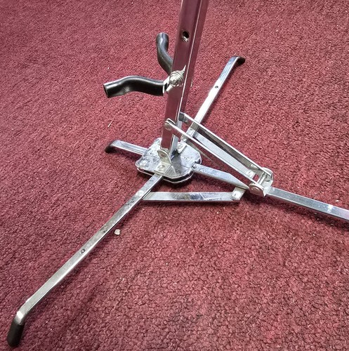 Sax Stand for Tenor or Alto, Collapsible - Picture 3 of 5