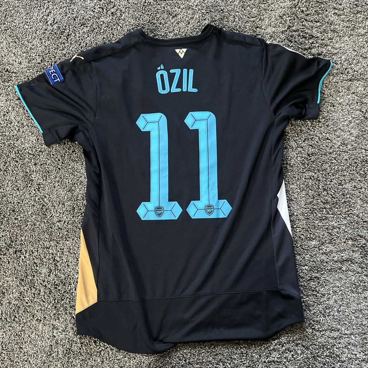Arsenal Men Mesut Ozil International Club Soccer Fan Apparel and