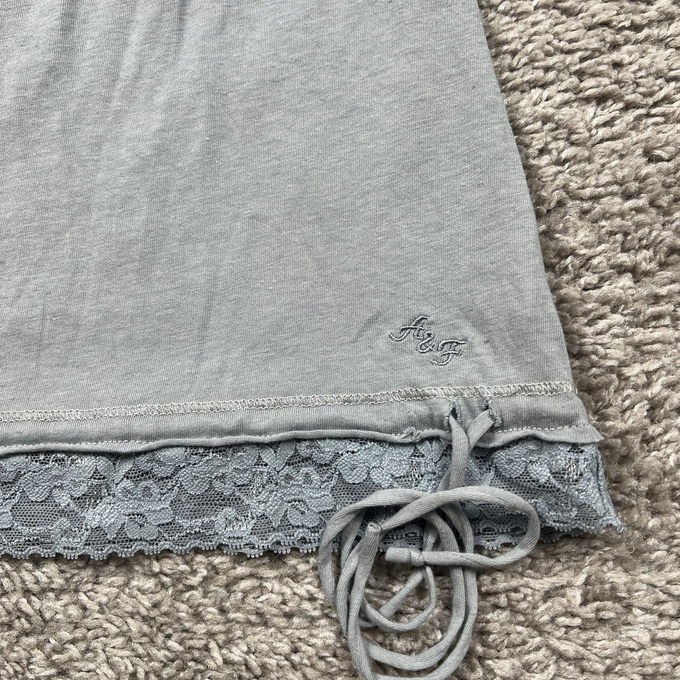Camiseta sin mangas Abercrombie & Fitch Y2K con ribete de encaje cami para mujer pequeña gris coqueta años 2000 Foto 2 de 4