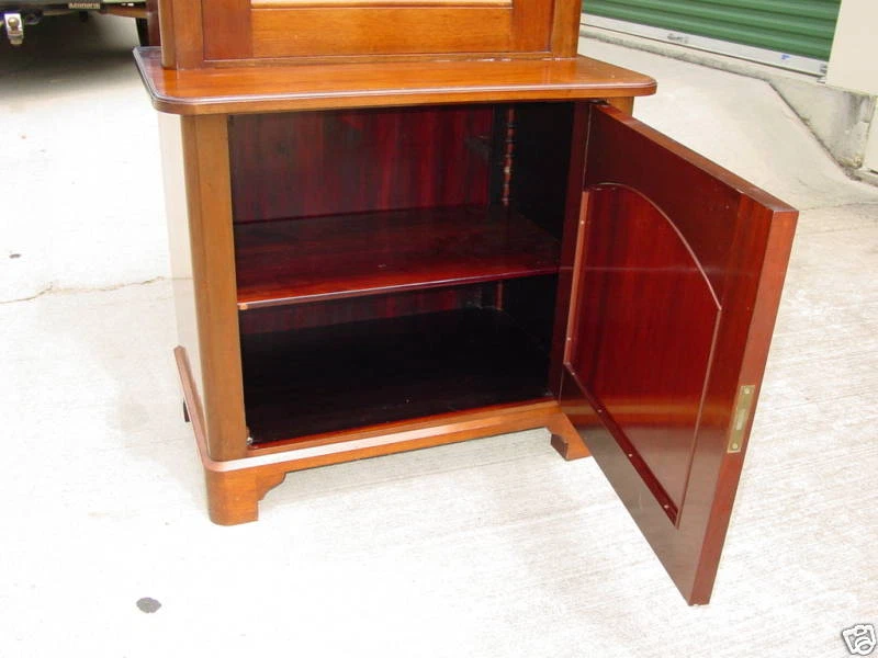 Vitrina china Choice Empire de una sola puerta caoba  Foto 4 de 4