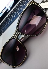 KISS Retro Style Women's Hand Polished Black/Gold Frame 100 UA Protection