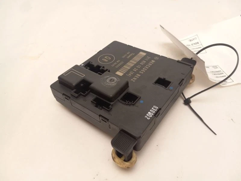 MÓDULO DE CONTROL PUERTA TRASERA IZQUIERDA compatible con MERCEDES-BENZ E 320 2003-2006 OEM 2118201526 Foto 3 de 4