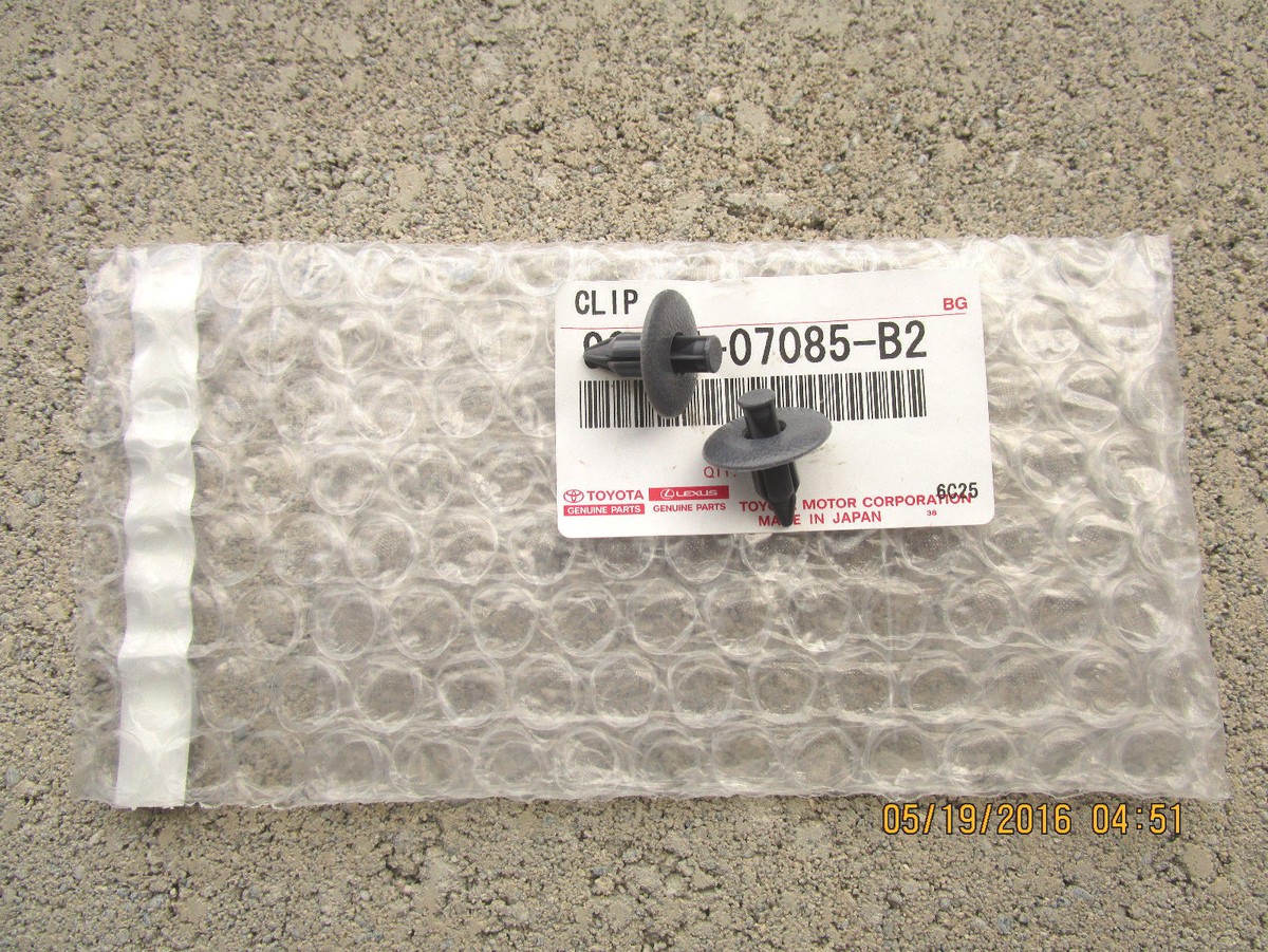 Toyota 4Runner Interior Door Panel Trim Board Clip Set - For 1996-2001 Models, Medium Moon Mist