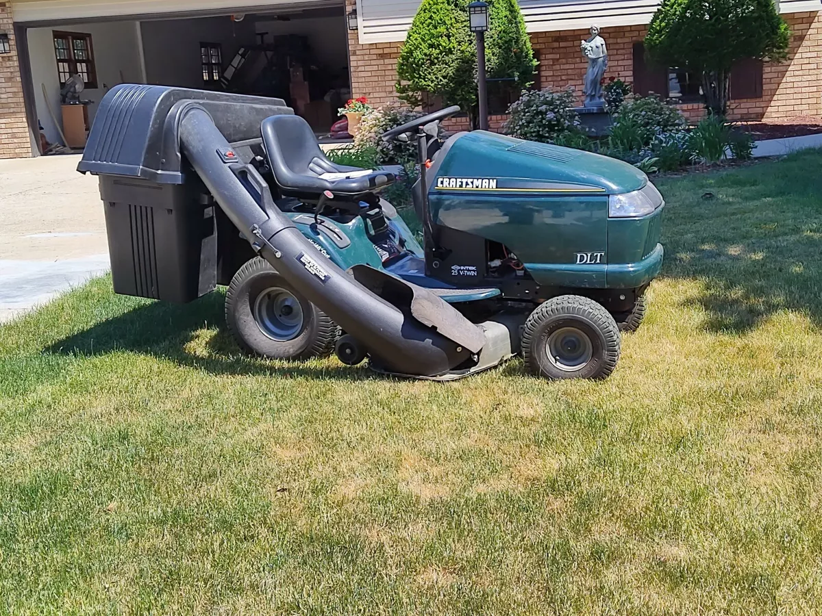 Craftsman Automatic Lawn Tractor