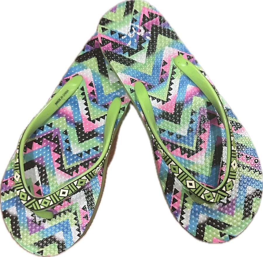 Justice for Girls Green Zigzag Flip Flops~Size 4/5~NWT~Back to