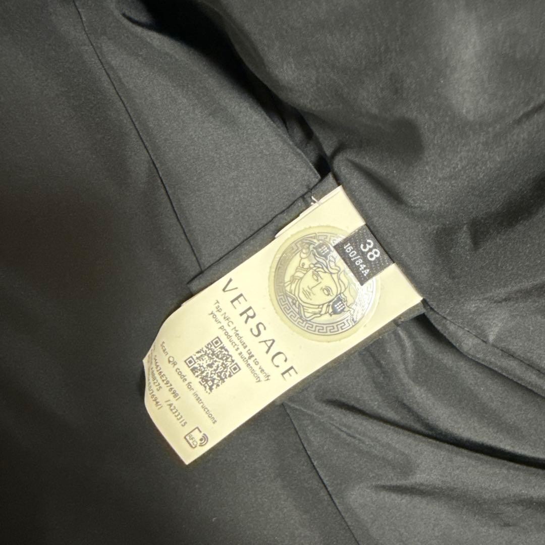 Down jacket VERSACE with hanger! - image 6