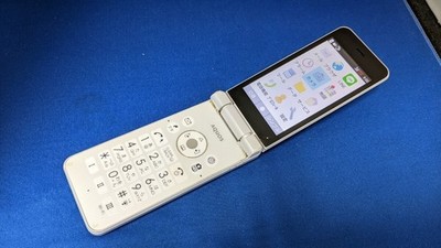 SHARP AQUOS Keitai 601SH White SIM Unlocked 4G Android Flip Phone
