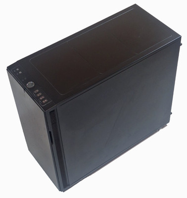 PC - Fractal Define 7 - i7-6700k - Z170A Gaming Pro Carbon - Thermaltake 630W