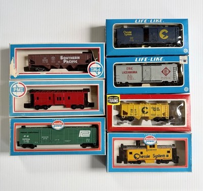 Lot Of Vtg HO Scale Freight Train Cars- Life Like, Model Power, Chessie, Erie