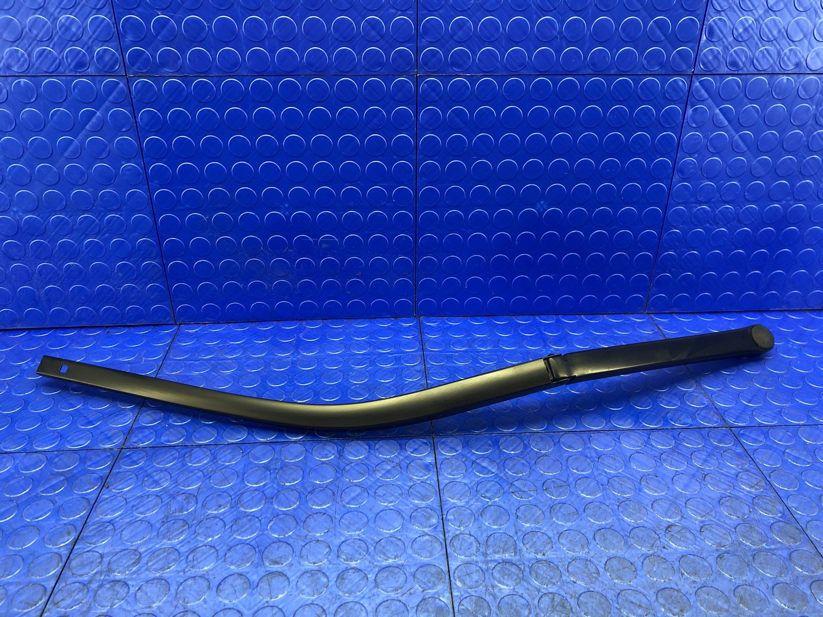 2016-2021 MCLAREN 570S OEM FRONT RIGHT LEFT WINDSHIELD WIPER ARM SET
