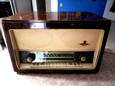 Nordmende  German Tube Radio AM FM SW Type Rigoletto Works 1950s VG