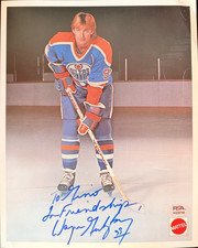 WAYNE GRETZKY SIGNED AUTOGRAPHED 8X10 PHOTO GREAT ONE HOCKEY VINTAGE MATEL PSA