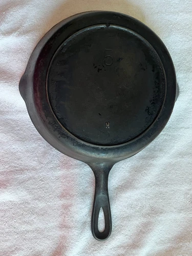 VINTAGE PRE-1930 LODGE ONE NOTCH CAST IRON #5 SKILLET w/HEAT RING