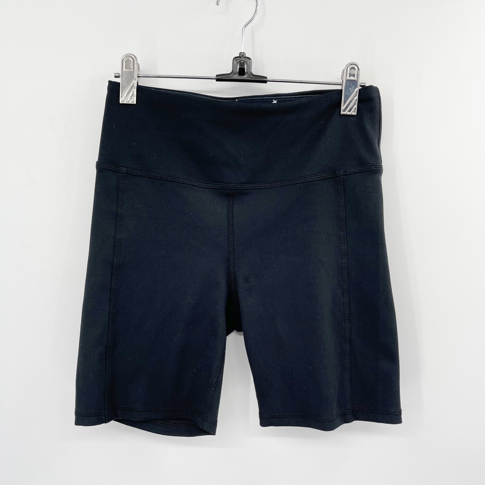 WILDFOX Black Biker Shorts Size S Star Mid Rise Wide Waistband Stretch Fit-image