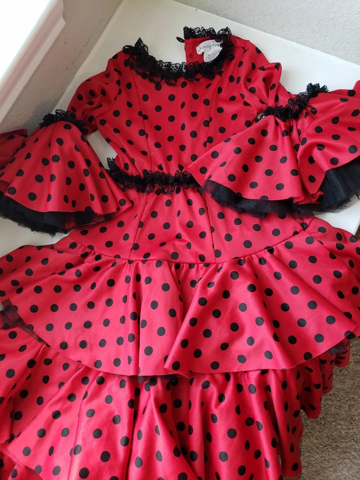 Б/У В ОТЛИЧНОМ СОСТОЯНИИ ГОНКА СВЕТЛЯЧКИ ДЕВОЧЕК 4 КРАСНЫЙ КОСТЮМ ТАНЦОВЩИЦЫ ФЛАМЕНКО И НОВЫЙ ЮБКИ - Изображение 3 из 4