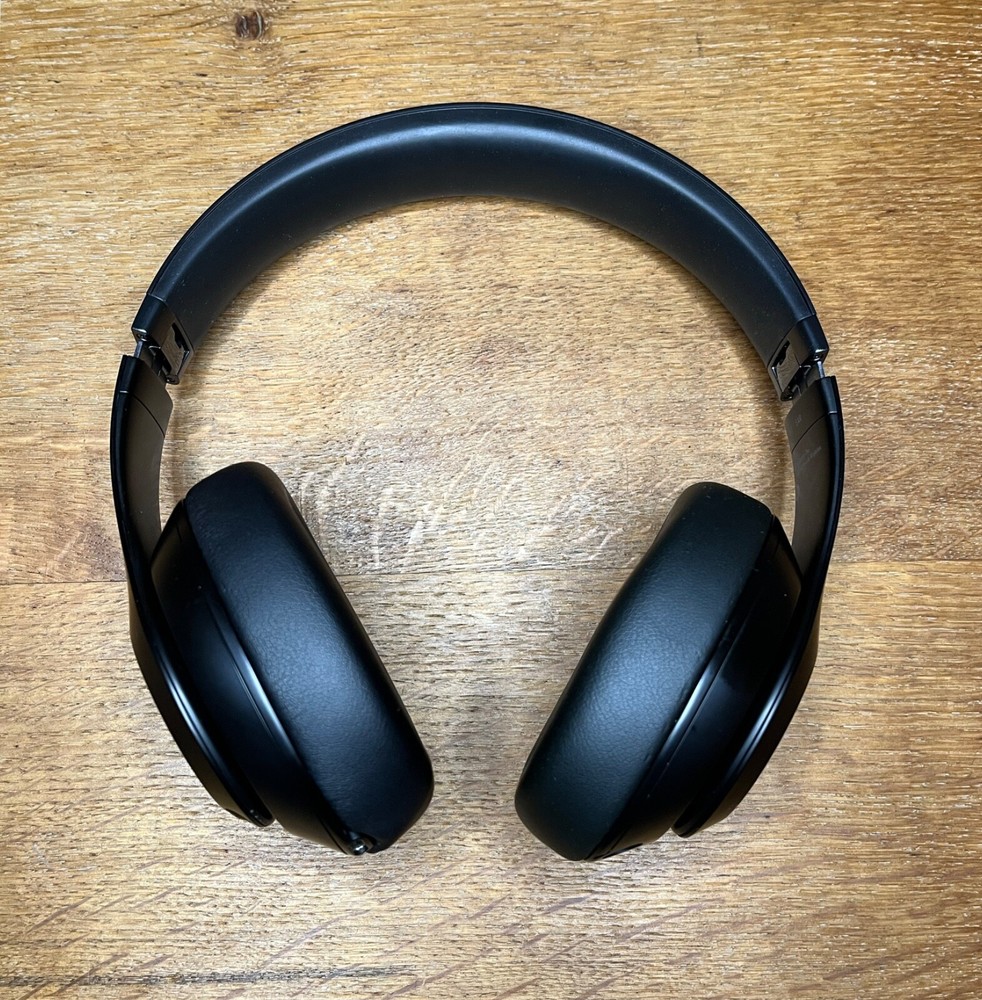 Beats Studio Pro Wireless Headphones - Black MQTP3LL/A