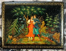 Boîte en laque russe de Palekh.