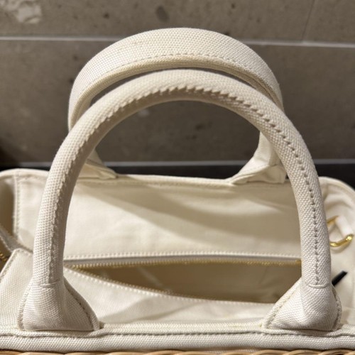 PRADA 250404 Raffia Triangle Logo Basket Bag Handbag W Shoulder Strap Used - Picture 5 of 8