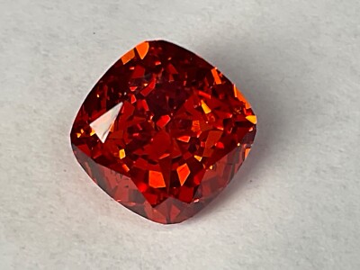 Edelstein rot geschliffen / P.28 Weitere Steine hier ! TOP PREIS !