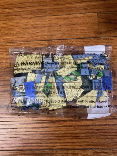 Random lego pieces - Picture 2 of 6