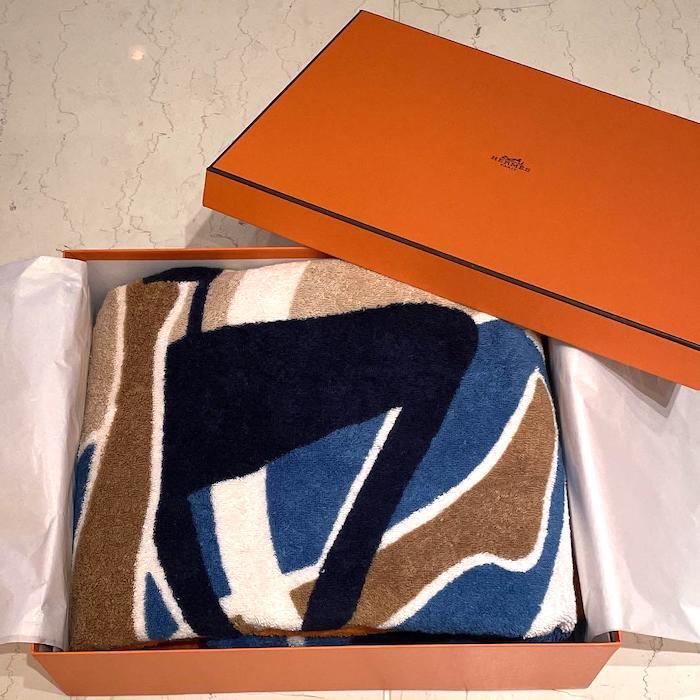 エルメス　ビーチタオル タオルケット　ラグ　141✖️165 HERMES エルメス カレ タカン コットン100% バスタオル ビーチ