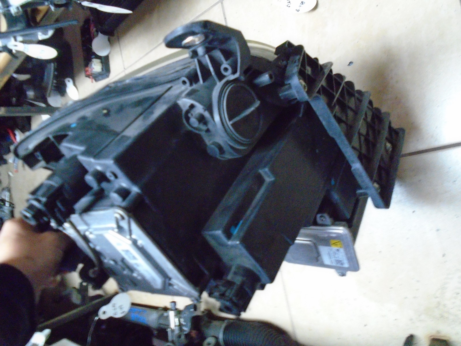 MASERATI GHIBLI HEADLIGHT RIGHT 2014 2015 2016 2017 LED BI-XENON 670005473 OEM