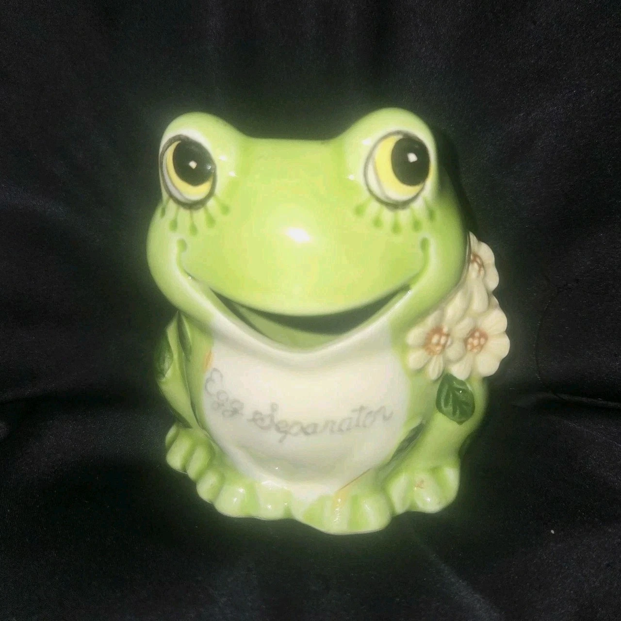 Vintage Enesco Frog Egg Separator Green Ceramic Figural Kitchen Gadget Japan Ret
Opens in a new wind