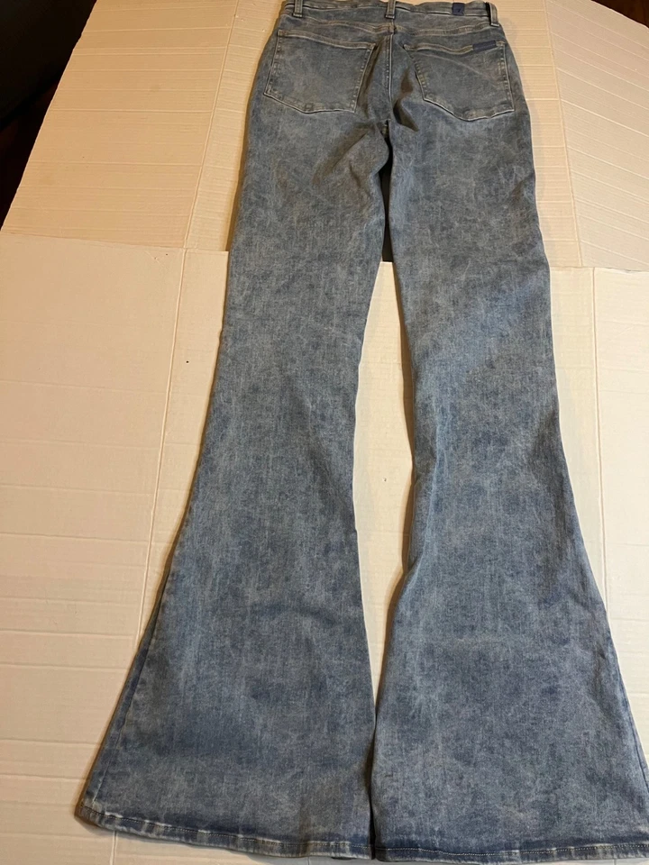 7 For All Mankind 超高腰紧身喇叭牛仔裤浅水洗 27 码弹力 — 第 4/4 张图片