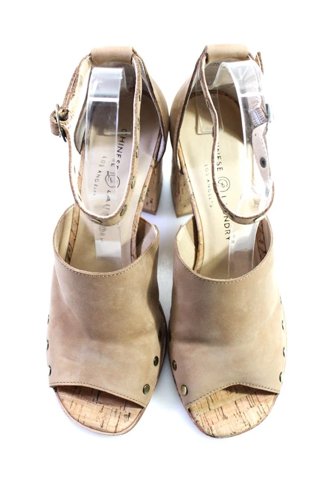 Tacones chinos de sabana de cuero con tachuelas y hebillas marrón talla 9 para lavandería para mujer Foto 2 de 4