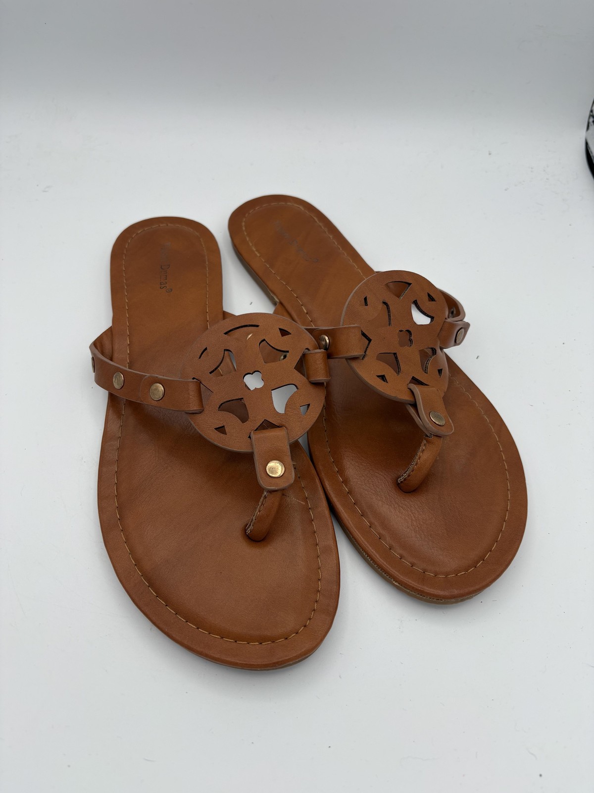 Pierre Dumas Shoes Womens Size 10M Brown Thong Sandals Medallion Studded
