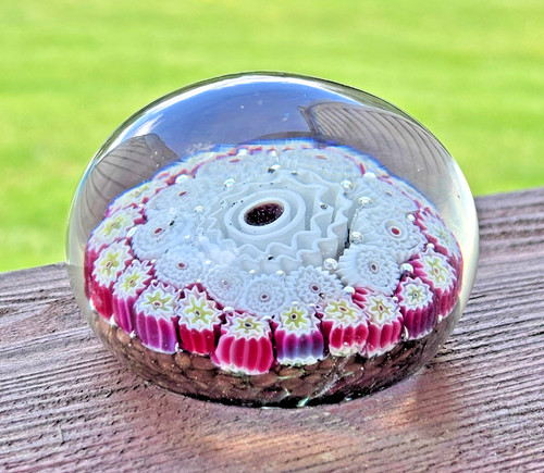 Vtg Paperweight Gold Fleck With Concentric Millefiori Cane Flowers