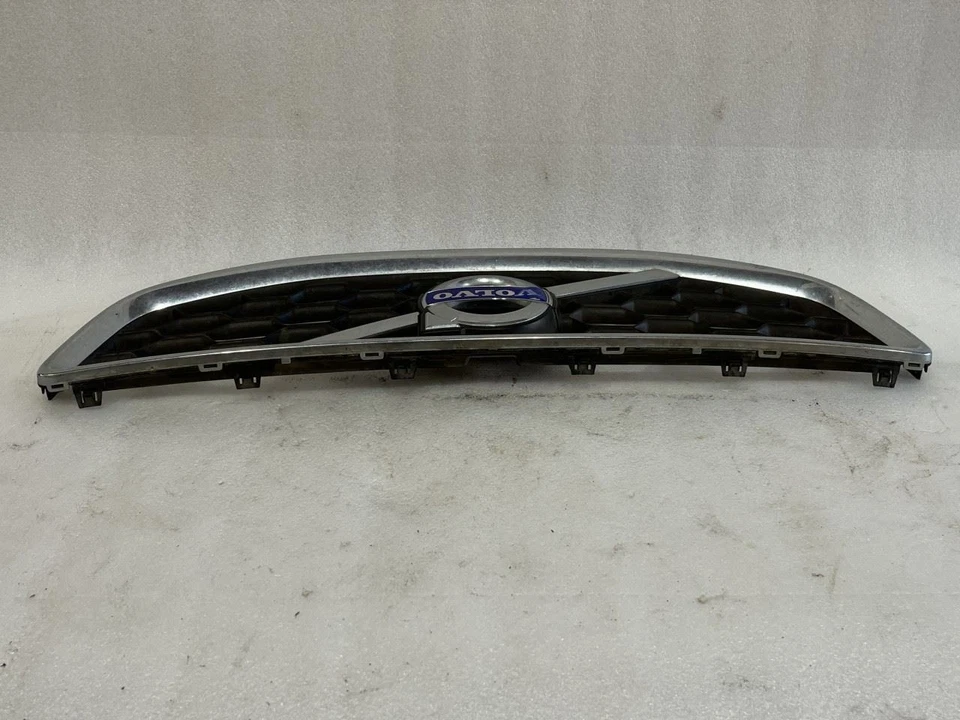 2011 VOLVO C30 BASE MODEL UPPER GRILLE 31290845 Foto 3 de 4