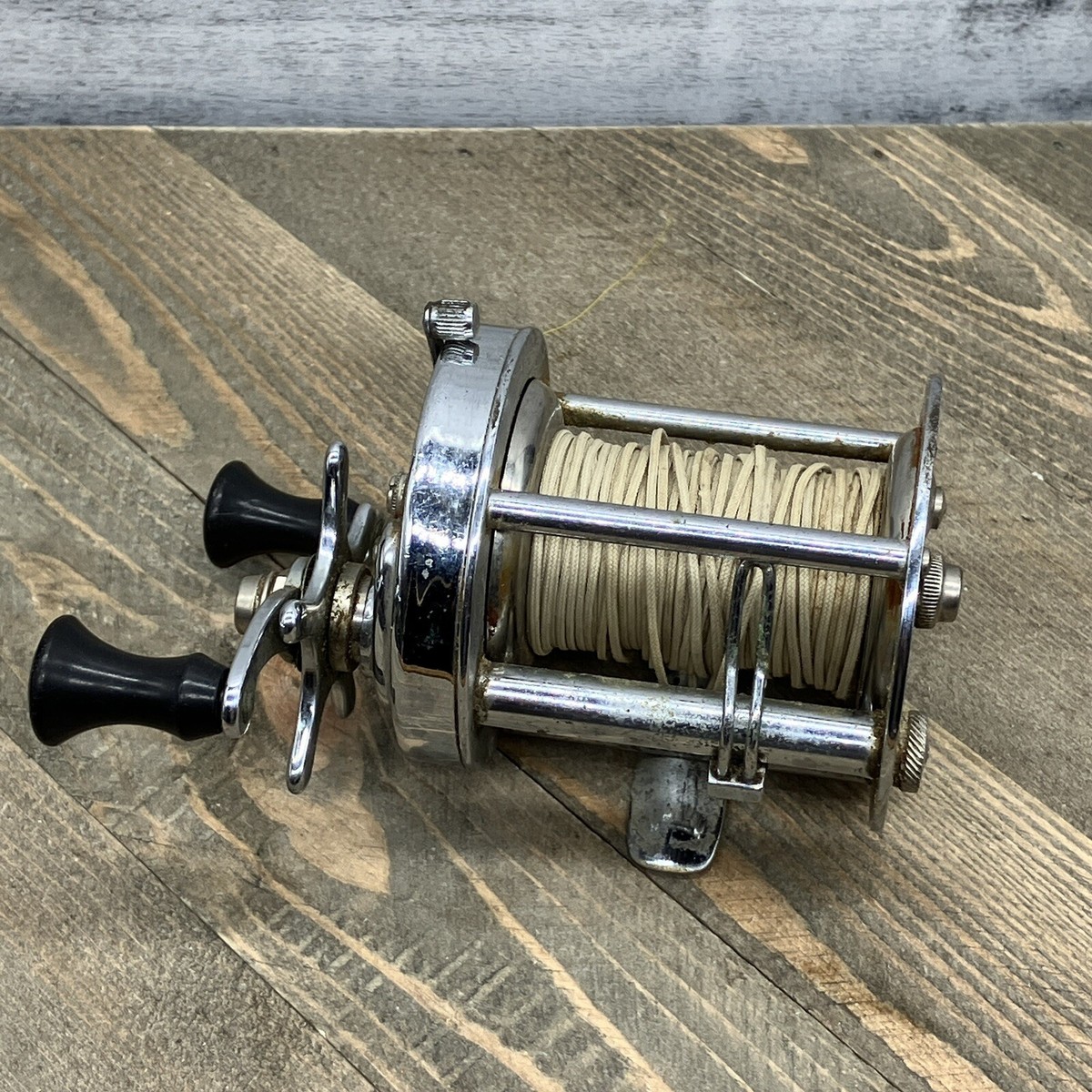 リール Shakespeare Service 1946 Shakespeare Service 1946 M Model FA Silver Fishing Reel USA
