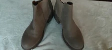 Mia Womens  Solid Lug Sole Ankle Chelsea Boots Heels Light Brown Size 10