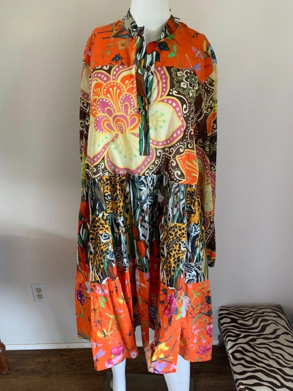 ROBE GUCCI NEUVE AVEC ÉTIQUETTES L vierge
