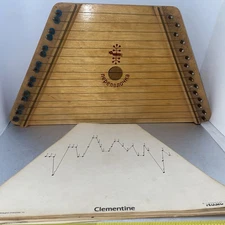 VTG The Music Maker Nepenenoyka Lap Harp Instrument Comes With Sheet Music
