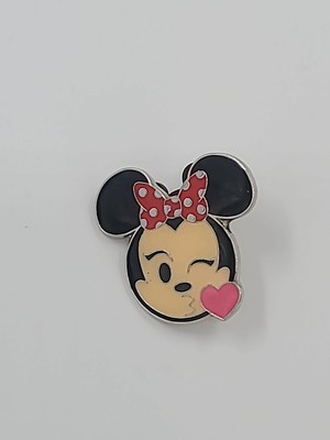 Disney World Trading Pin Minnie Mouse Emoji Blitz Collection Pink Heart Kiss