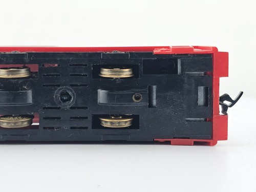 *READ TYCO HO Scale Santa Fe ATSF 241 Diesel Switcher Locomotive Model Train - Picture 11 of 12