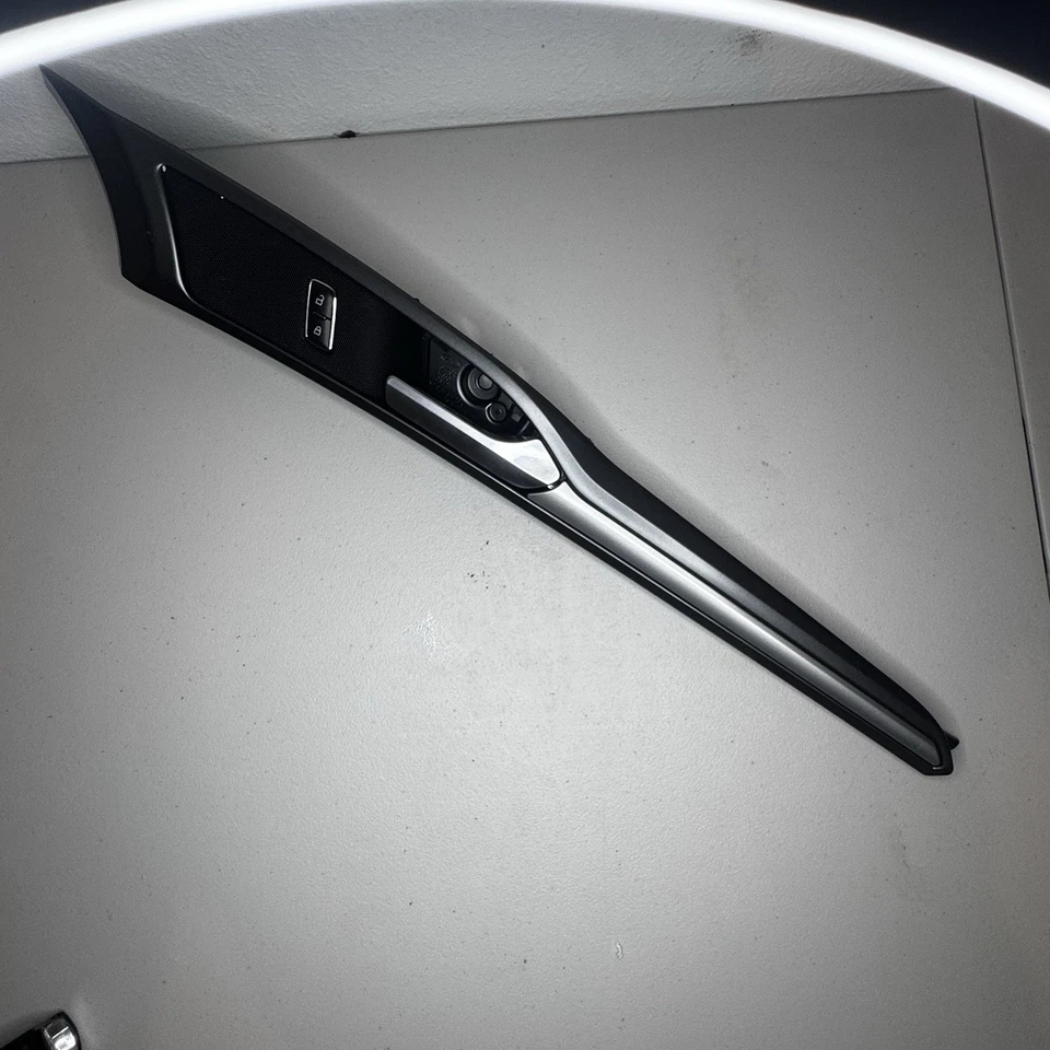 Moldura de manija de puerta interior lateral de paso delantero derecho Ford Fusion 13-16 OEM Foto 2 de 4