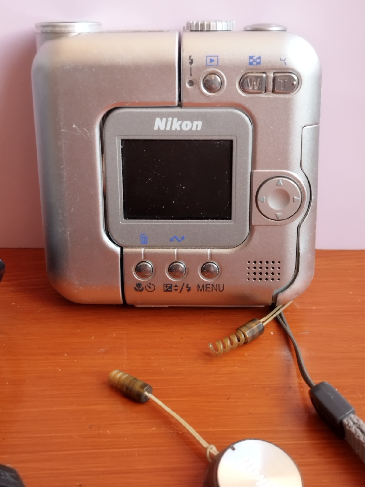 Nikon Coolpix SQ