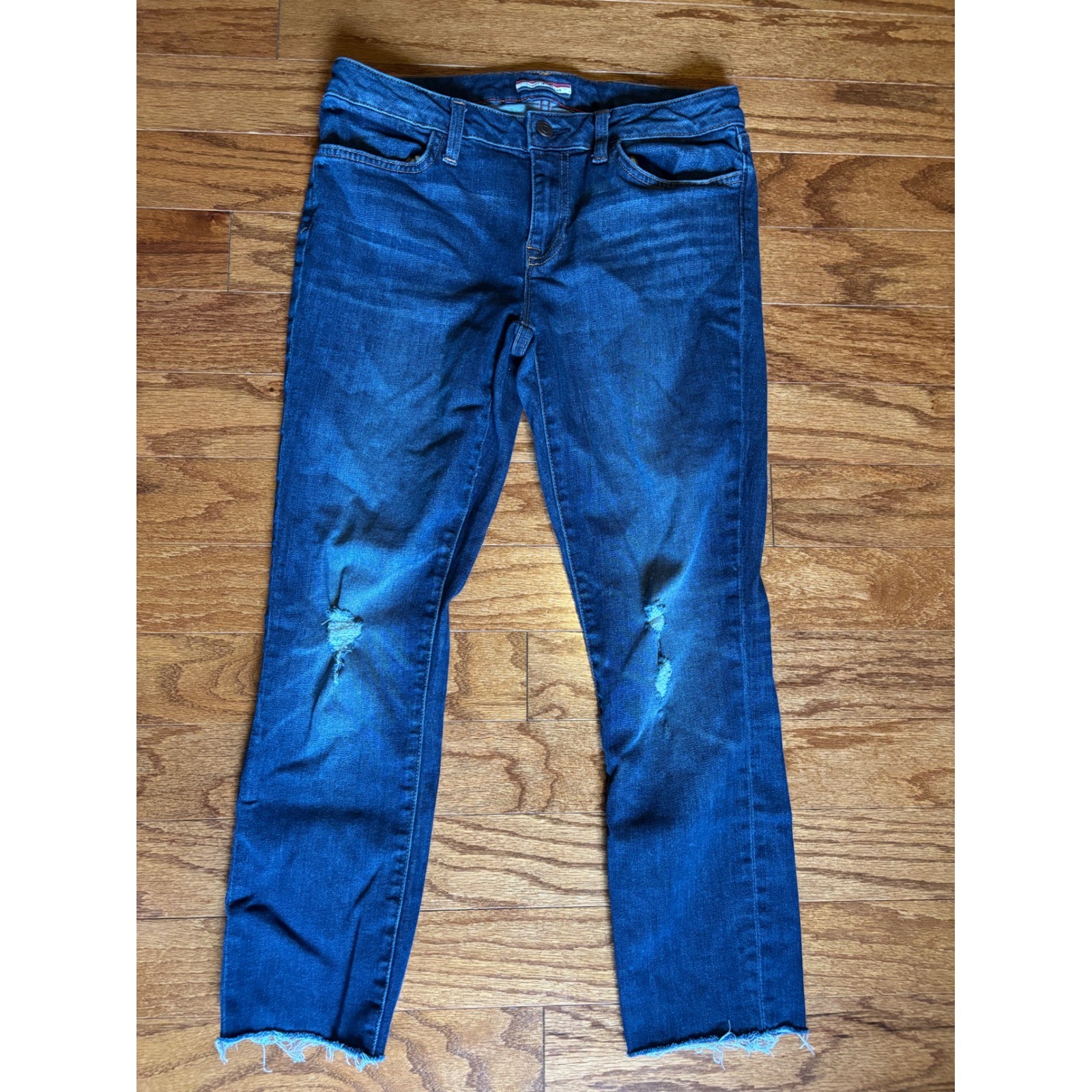 Tommy Hilfiger Distressed Legging Jeans Size 6 image 4