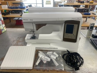 Husqvarna Viking Designer Topaz 50 Sewing & Embroidery Machine