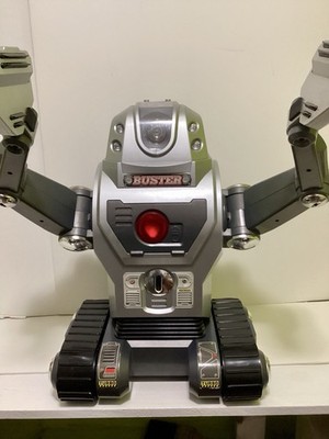 VINTAGE E-Z TEC BUSTER THE ROBOT - 20  REMOTE CONTROL INTERACTIVE TOY (GB)