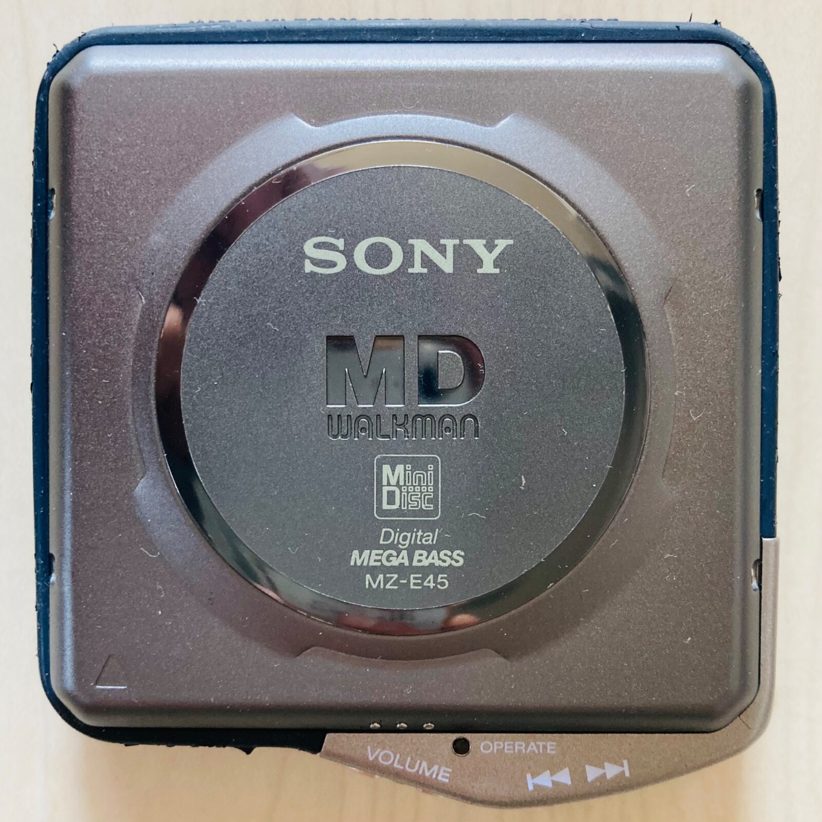 SONY MD WALKMAN MZ-E45