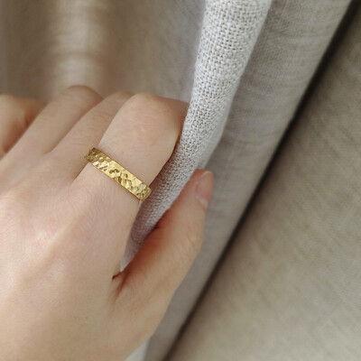 Woman 18k Gold Plated Stainless Steel Texture Band Ring 6-9