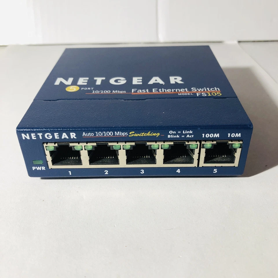 NETGEAR ProSafe (FS105) 5 Port Fast Ethernet Network Switch V.2 Auto Switching - Image 4 of 4