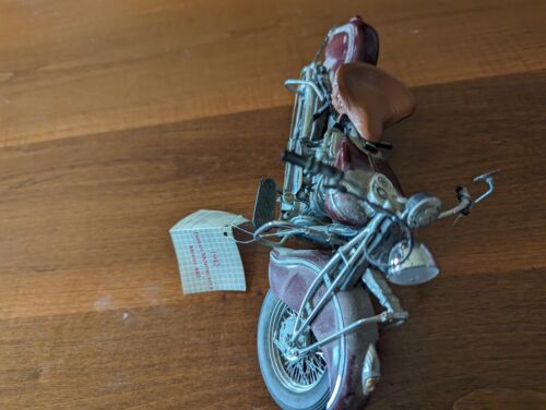 Die Cast Motorcycle 1942 Indian "Model 442" 1:10 Scale Good Condition - Picture 1 of 3