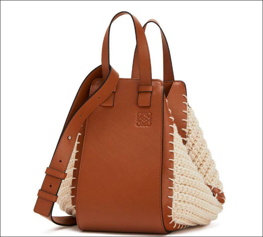 【関税&送料込】Loewe Caramel Leather Compact Hammock Handba Hammock Compact leather tote bag in beige - Loewe | Mytheresa