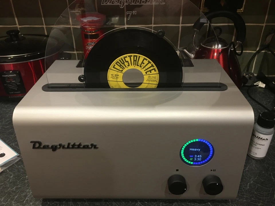 JOHNNY MATHIS CHRISTMAS 45 - SLEIGH RIDE - WINTER WONDERLAND - EX+ CONDITION - Image 3 of 3