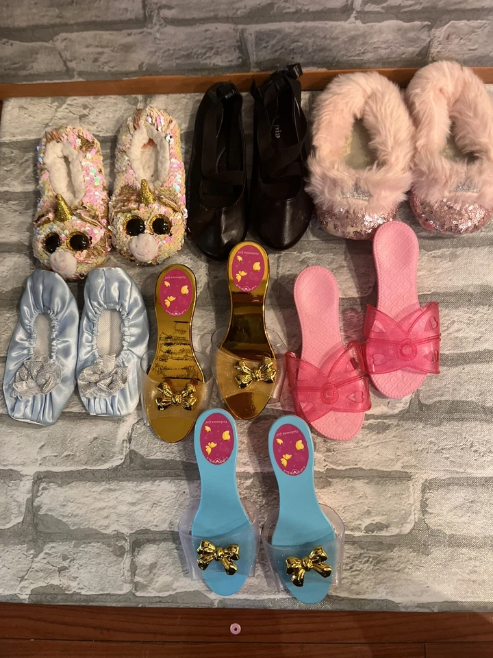 Disney Princess slippers Lot of 7 Girls Dress-Up Play Shoes - Image 3 of 4